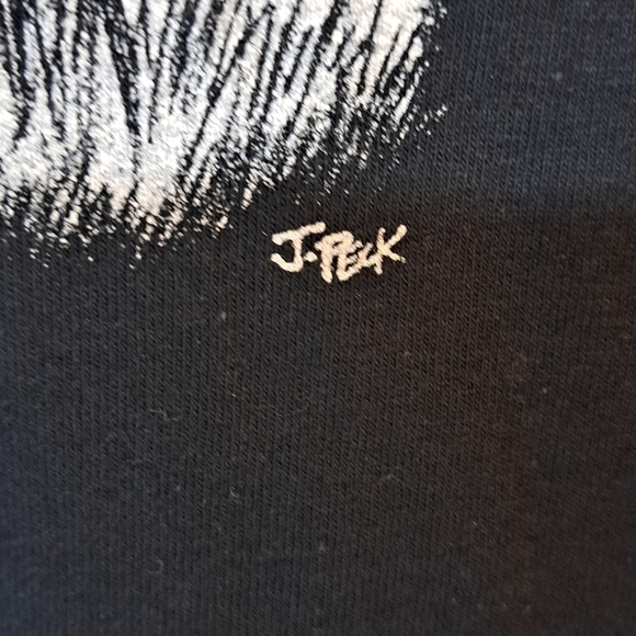 Bears in Wilderness  Men's Short Sleeve Graphic T-shirt Black White Size Medium - Picture 2 of 11